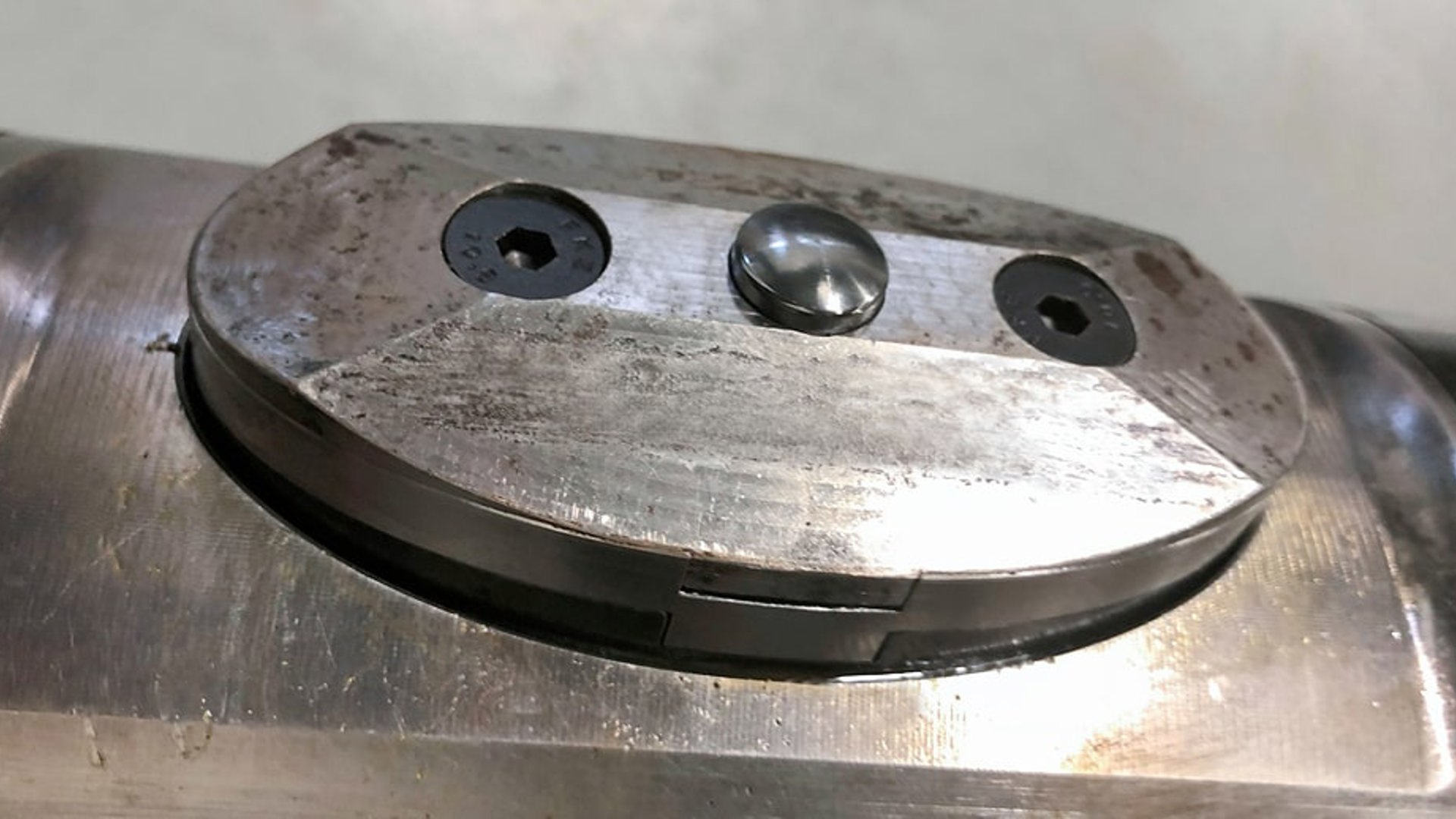 Welltec | JDK162873- Specially developed dimple tool with camera locks ...