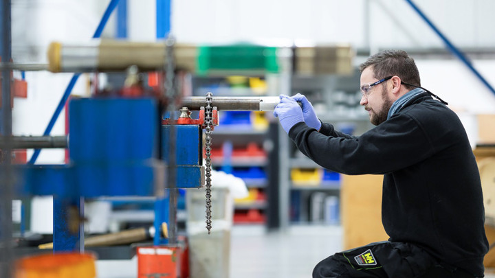 1712 X 963 Male With Tools